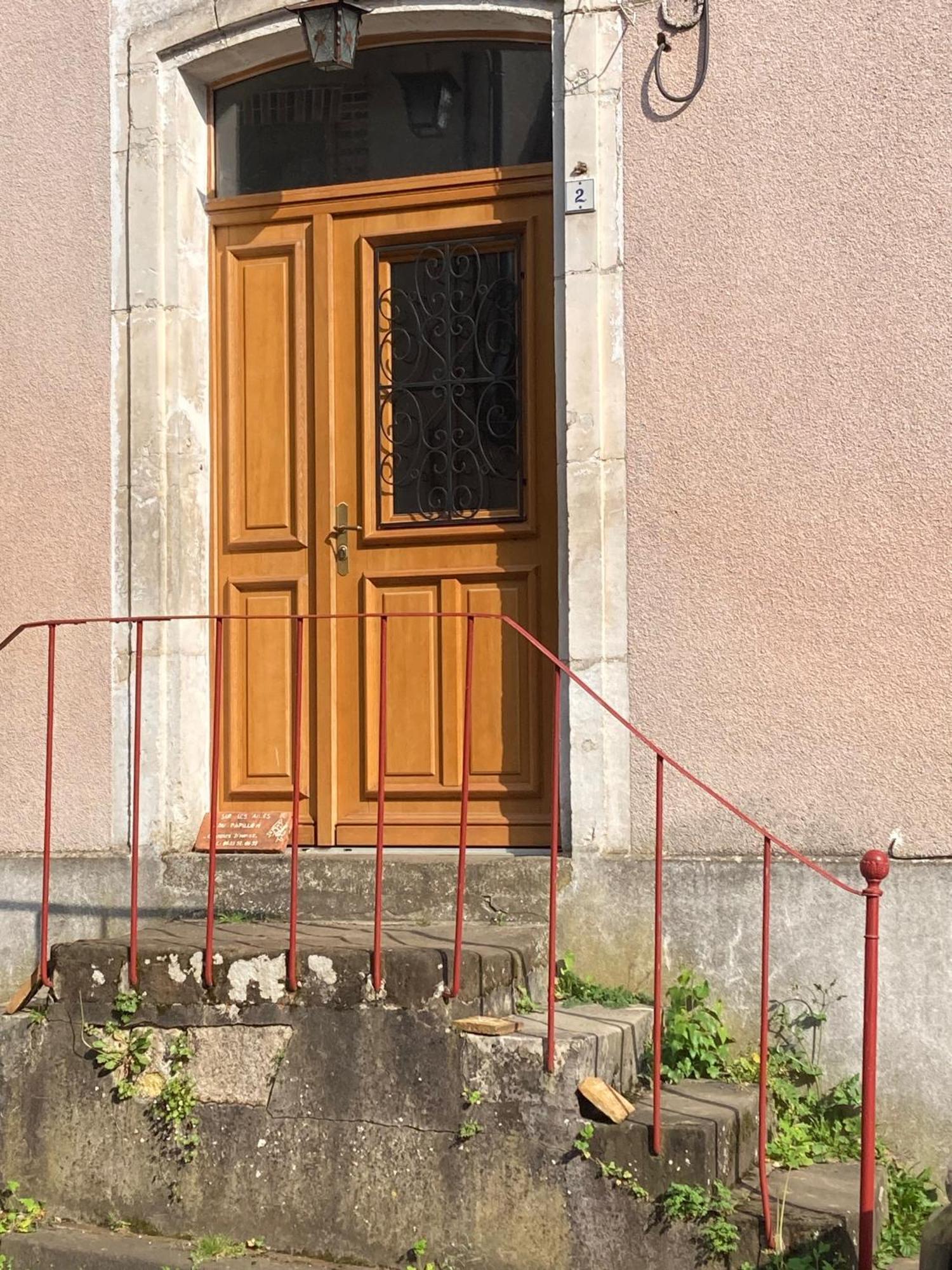 Sur Les Ailes Du Papillon-La Suite Saint-Sauveur-en-Puisaye Kültér fotó
