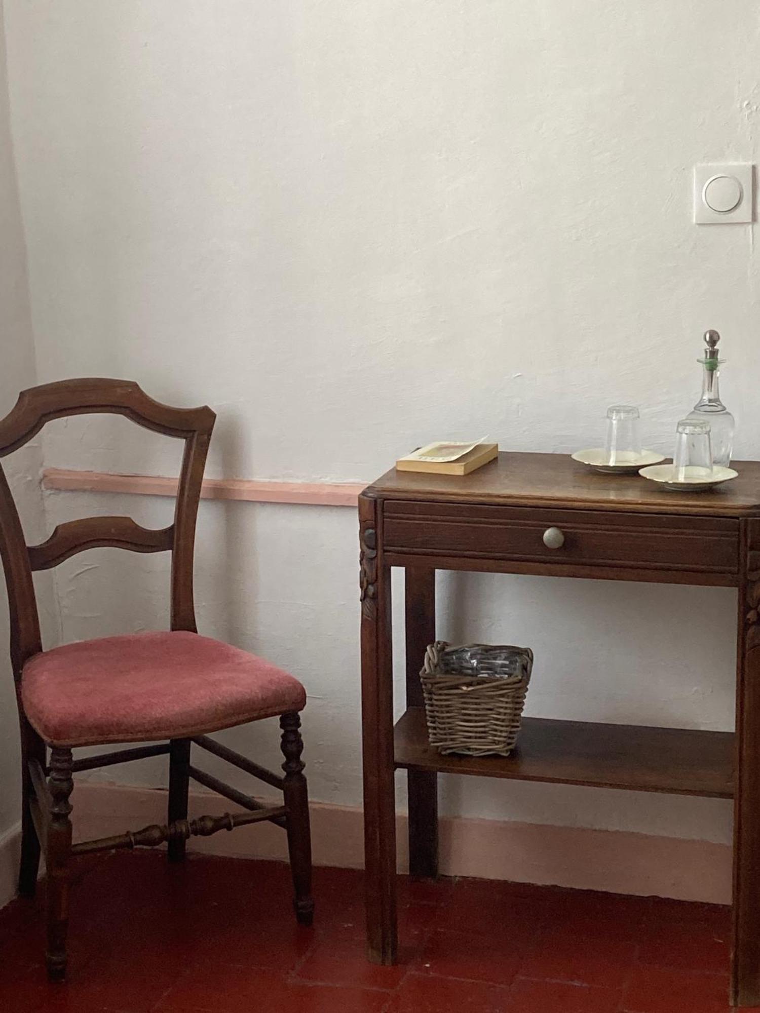 Sur Les Ailes Du Papillon-La Suite Saint-Sauveur-en-Puisaye Kültér fotó